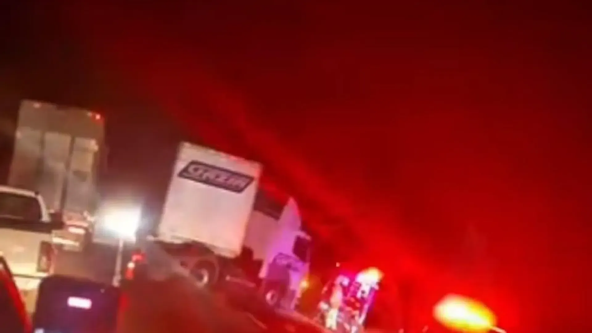 Imagem de compartilhamento para o artigo Ambulância de São Gabriel do Oeste se envolve em acidente com carreta e carro na BR-163 da MS Todo dia